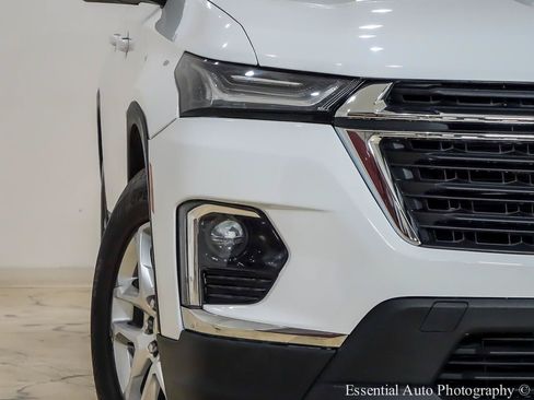 Used 2023 Chevrolet Traverse LS w/ Safety Package AWD/4WD image 6
