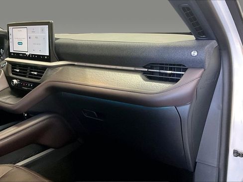 New 2026 Ford Explorer Platinum AWD/4WD image 27