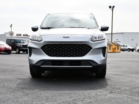 Used 2021 Ford Escape SE w/ Convenience Package FWD image 2