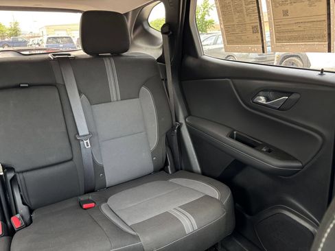 Used 2025 Chevrolet Blazer LT FWD image 39