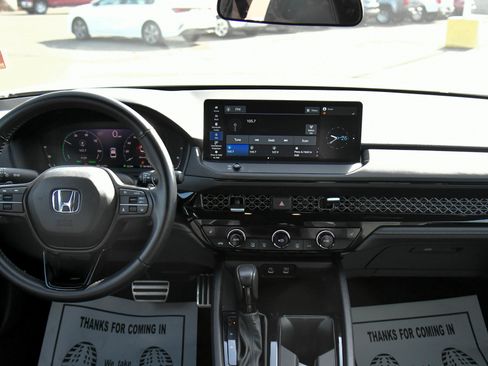 Used 2024 Honda Accord Sport image 37