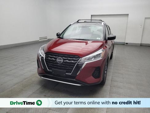 Used 2024 Nissan Kicks SV w/ Exterior Package FWD image 1
