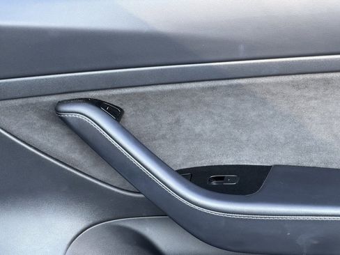 Used 2020 Tesla Model 3 Standard Range Plus image 38