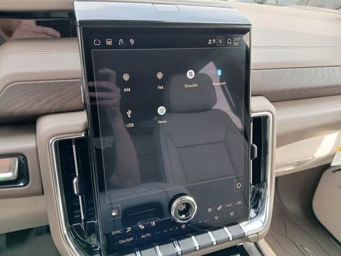 New 2026 GMC Yukon XL Denali w/ Sun & Power Step Package AWD/4WD image 35