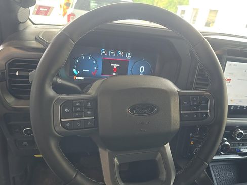 Used 2025 Ford F150 Lariat w/ Equipment Group 502A High AWD/4WD image 9