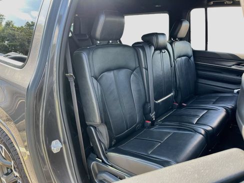 Certified 2023 Jeep Wagoneer L Series III w/ Preferred Equipment Group AWD/4WD image 29