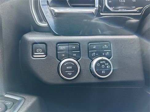 Used 2022 GMC Sierra 1500 SLT w/ SLT Premium Plus Package image 21