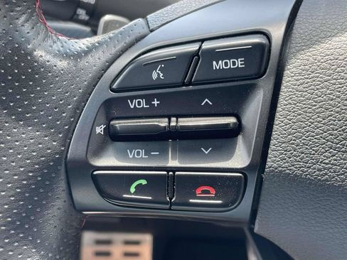 Used 2018 Hyundai Elantra Sport FWD image 22
