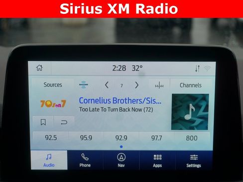 Used 2022 Ford Escape SEL w/ Technology Package image 13