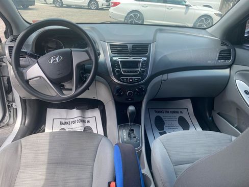 Used 2015 Hyundai Accent GLS FWD image 12