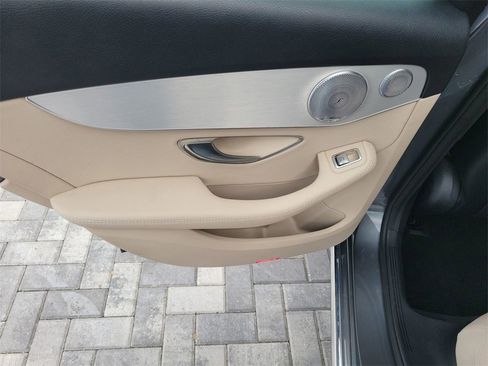 Used 2019 Mercedes-Benz C 300 Sedan image 22
