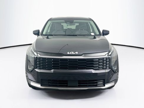 Used 2026 Kia Sportage LX FWD image 2