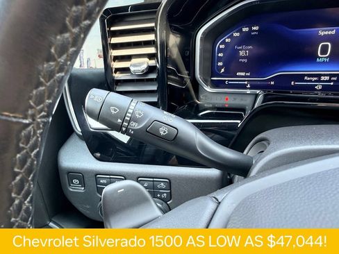 Used 2022 Chevrolet Silverado 1500 LT Trail Boss w/ LT Trail Boss Premium Package AWD/4WD image 29
