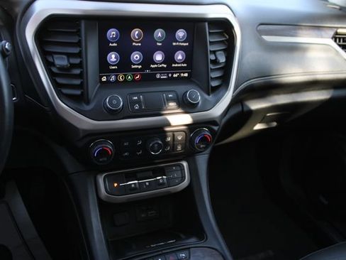 Used 2023 GMC Acadia Denali w/ Denali Ultimate Package AWD/4WD image 19
