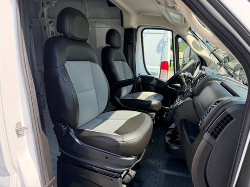 Used 2025 RAM ProMaster 3500 w/ Convenience Group FWD image 10