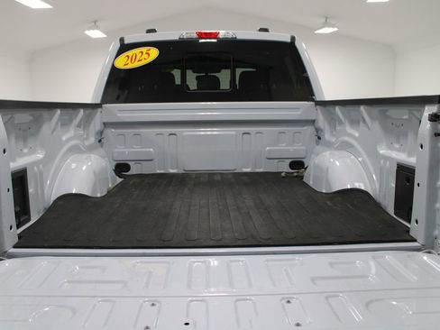 Used 2025 Ford F150 XLT w/ Equipment Group 302A MID image 17