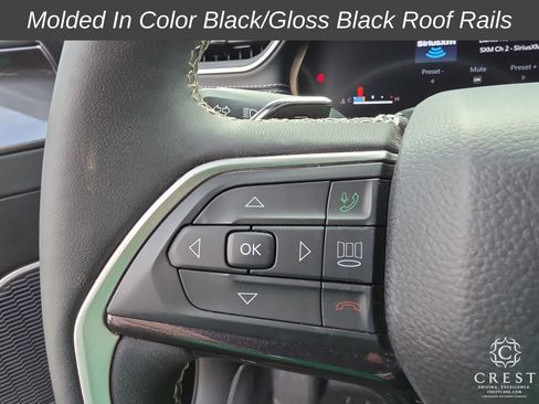 Used 2023 Jeep Grand Cherokee L Laredo image 15