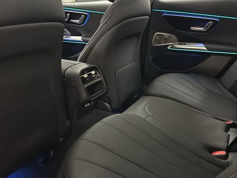 New 2026 Mercedes-Benz E 350 4MATIC Sedan image 29