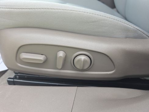 Used 2024 Chevrolet Malibu LT FWD image 13