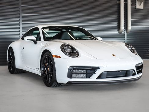 Used 2024 Porsche 911 Carrera GTS image 7