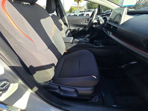 Used 2024 Toyota Prius Prime SE image 11