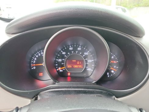 Used 2015 Kia Soul image 17