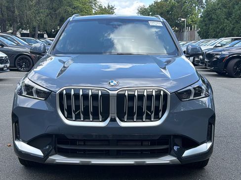 Used 2025 BMW X2 xDrive28i AWD/4WD image 6