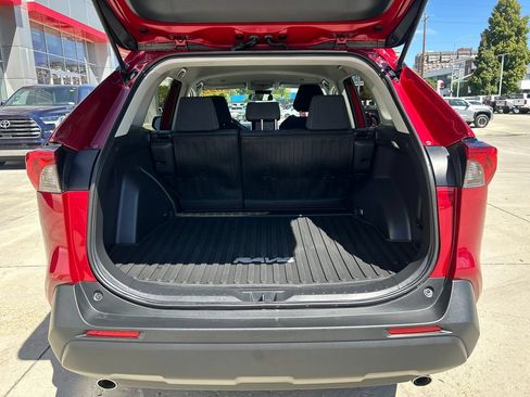 Certified 2025 Toyota RAV4 LE AWD/4WD image 15