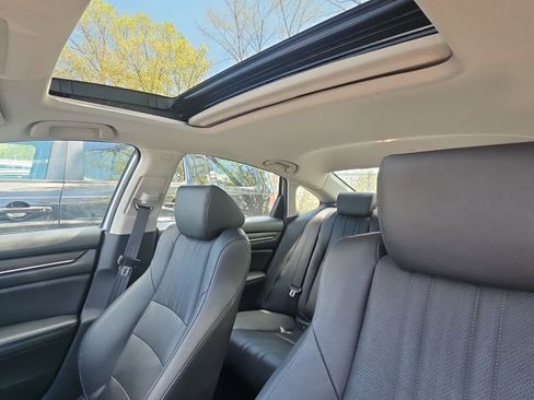 Used 2019 Honda Accord EX-L image 6