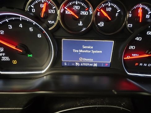 Used 2019 Chevrolet Silverado 1500 LT w/ All-Star Edition AWD/4WD image 10