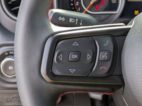 Used 2024 Jeep Wrangler Unlimited Rubicon AWD/4WD image 13