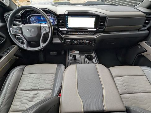 Used 2023 Chevrolet Silverado 1500 ZR2 w/ Technology Package image 7