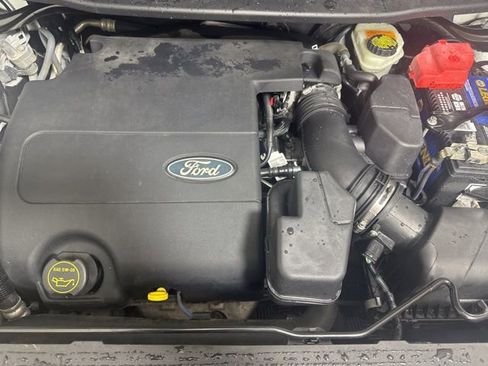 Used 2014 Ford Explorer XLT w/ Equipment Group 201A image 9