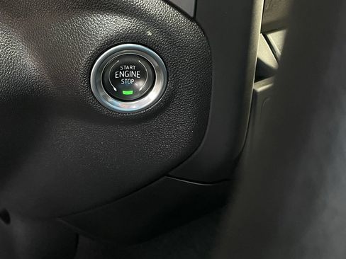 Certified 2025 Chevrolet Silverado 1500 Custom image 16