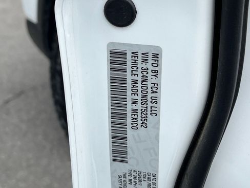 Used 2025 Jeep Compass Trailhawk w/ Trailer Tow Group image 29