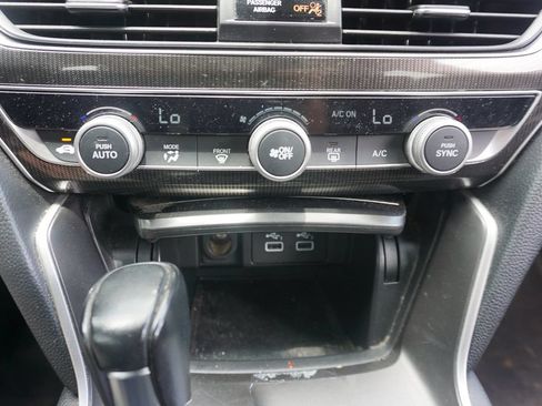 Used 2022 Honda Accord Sport image 12