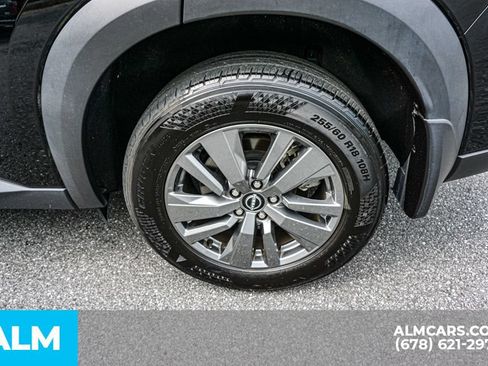 Used 2024 Nissan Pathfinder S AWD/4WD image 17