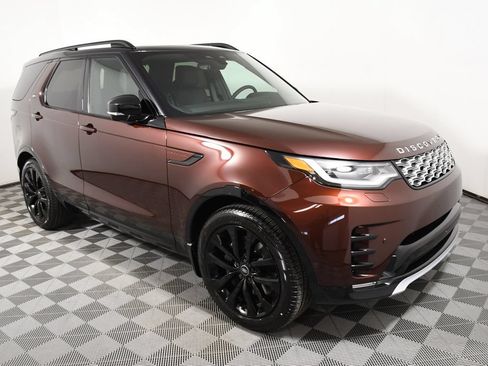 Certified 2026 Land Rover Discovery Limited Edition AWD/4WD image 8