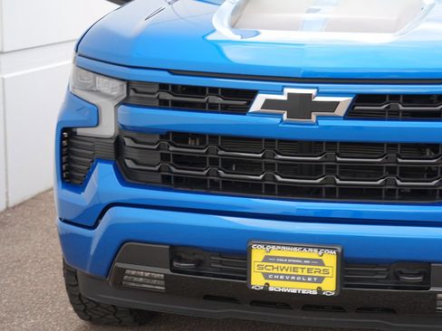 Used 2023 Chevrolet Silverado 1500 RST w/ Rally Edition AWD/4WD image 9
