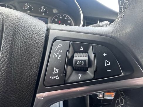 Used 2019 Buick Encore Sport Touring image 20