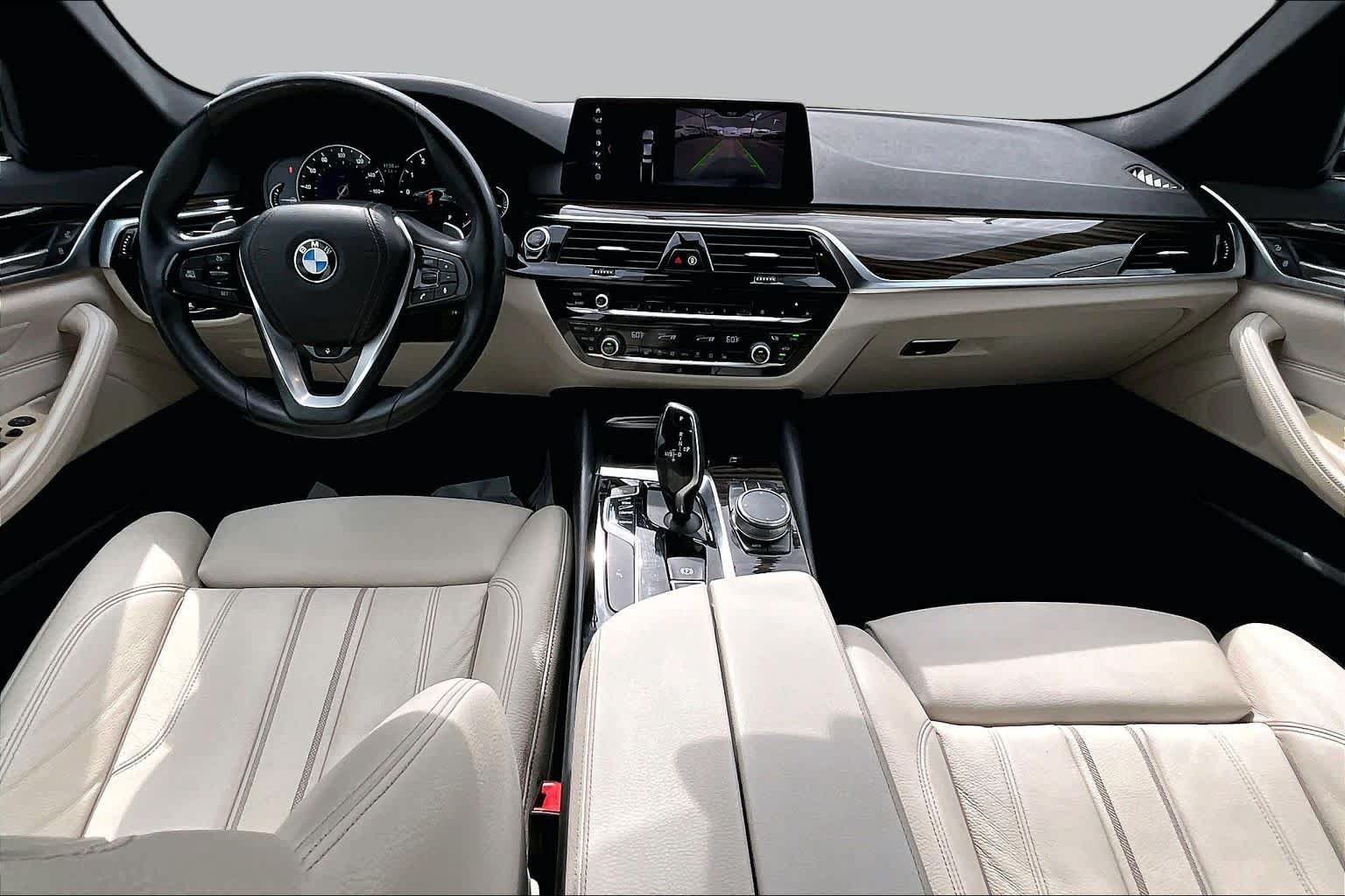 Used 2019 BMW 530i w/ Convenience Package RWD image 16