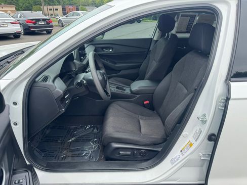Used 2024 Honda Accord EX image 15