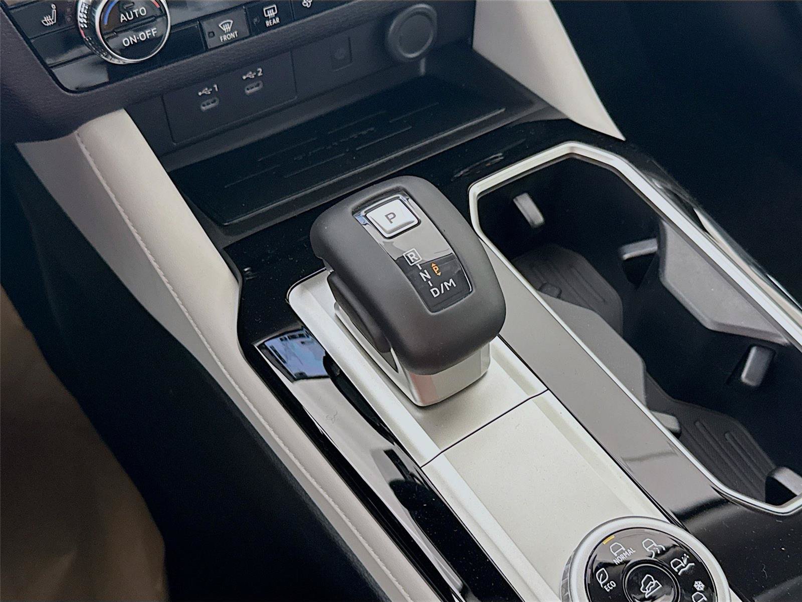 New 2026 Mitsubishi Outlander SE FWD image 14