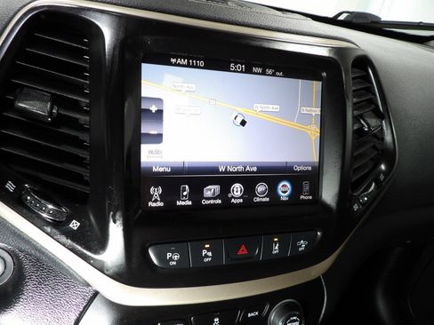 Used 2014 Jeep Cherokee Limited w/ Technology Group AWD/4WD image 18