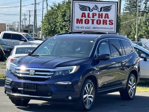 Used 2018 Honda Pilot Touring image 3