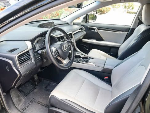 Used 2018 Lexus RX 350L FWD w/ Accessory Package image 16