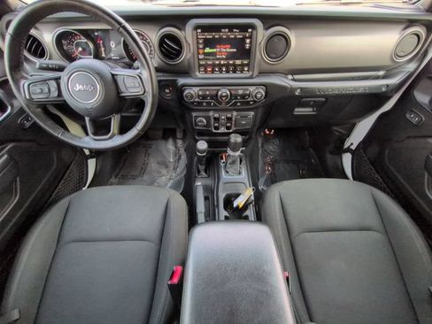 Used 2022 Jeep Wrangler Unlimited Sport w/ Sun And Sound Package AWD/4WD image 14