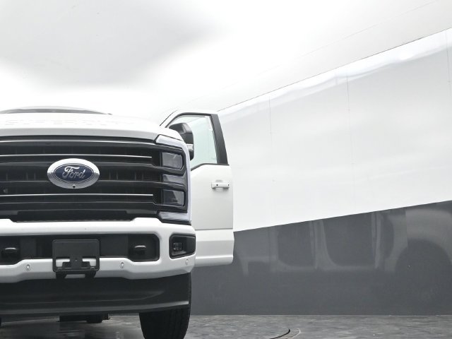 Certified 2025 Ford F250 Platinum AWD/4WD image 71