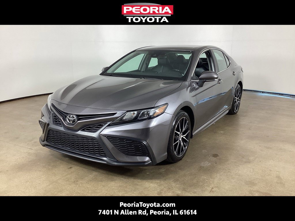 Used 2024 Toyota Camry SE FWD image 1