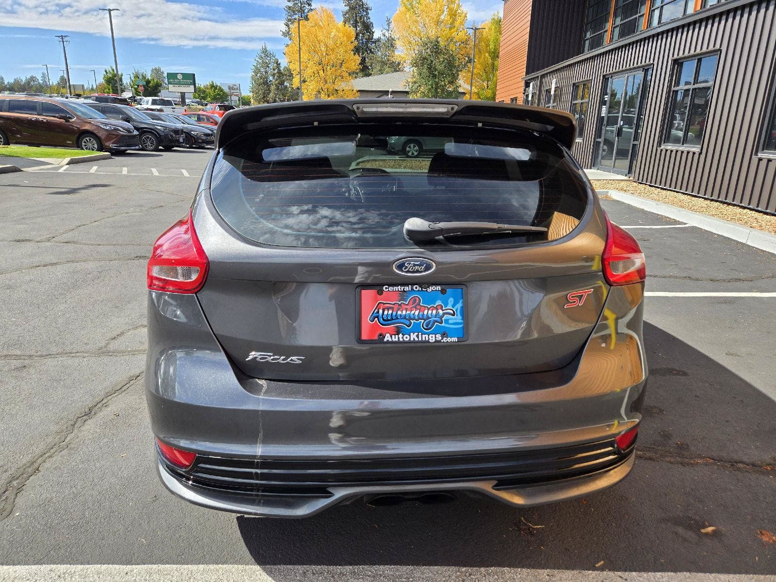 Used 2016 Ford Focus ST FWD image 4